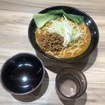 横濱家系ラーメン たくみ家 - 