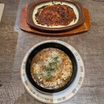 サイゼリヤ 池田IKEDIA店 - 注文①:ミラノ風ドリア---税込300円⇨サイゼリア発祥の自慢の逸品！　/　注文②:たまねぎのズッパ---税込300円⇨たまねぎの甘みたっぷりオニオングラタンスープ〜チーズとパンの蕩ける食感が絶妙◎ しっかりとソテーした玉葱の素朴な甘みとチーズの香ばしさが感じられます(^.^)