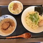 イノショウ - 鶏と魚介の濃厚味玉つけ麺