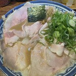 博多とんこつ 天神旗 - 料理写真: