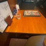 ソバキチ - テーブル席