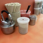 元祖ラーメン長浜家 - 卓上