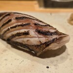 すしやのたい悟 - カマス酢〆の炙り
