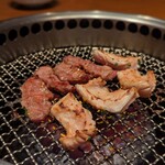 焼肉ホルモンうしごろ - 