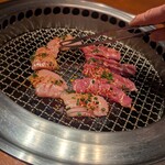 焼肉ホルモンうしごろ - 