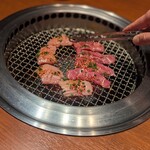 焼肉ホルモンうしごろ - 