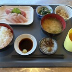 市場ごはん しげ