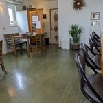 ソースカツ丼専門店 かざぐるま - テーブル