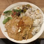 CURRY BAR CAFE 三月の水 - 