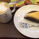 熟成チーズケーキカフェAnts' coffee company - バニララテとチーズケーキ