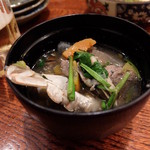 居酒屋 ごいち - お通し　牡蠣と海老の潮汁