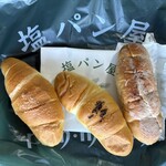 塩パン屋 パン・メゾン - 塩パン､やきいも塩パン､塩パンのアップルパイ