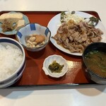 洋食やなぎ  - 生姜焼き定食650円　安すぎやで。