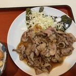 洋食やなぎ  - 甘めの味付け