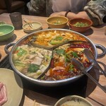 ビャンビャン麺 火鍋 成都 - 