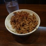 麺屋 八 - 挽き肉ごはん（220円）