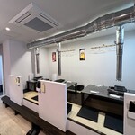 あみ焼き 鶏料理 のぼやん - 内観写真: