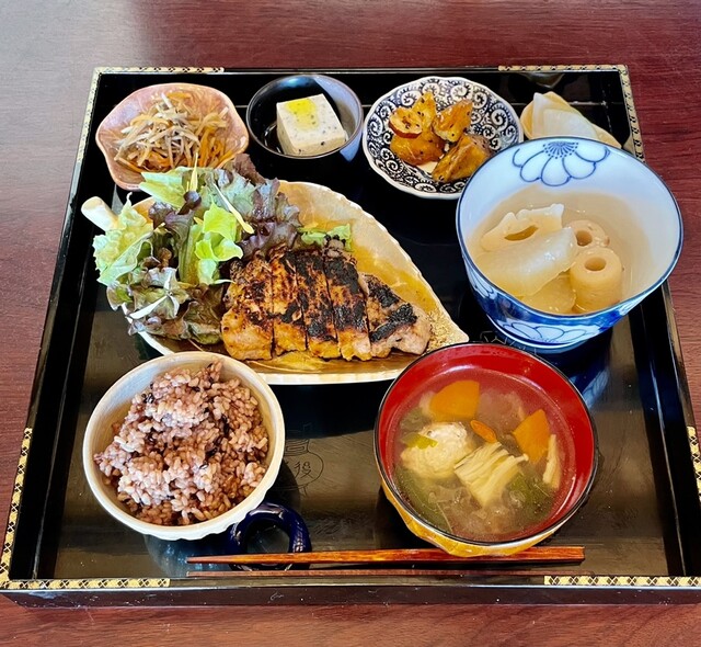 こっぱ 様 2点おまとめ。黒地にリーフサークル(^^)五福のかんたん美容衿♡ 口コミ一覧 : 茶屋武甲 （CHAYA BUKO） - 横瀬/カフェ [食べログ]