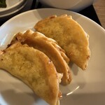 餃子や獅丸 - チーズ餃子