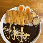 ロダン - 『特製ロースカツカレー＋満腹セット（燻製玉子1/2、素揚げ芋をプラス、カレーソース、ご飯多め）』1,500円