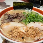 濃厚豚骨 くまめん - 