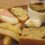 やさいパンのみせ まちのカフェVIVO - ケーキバイキング