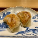 眞善美 - 上海蟹餃子　上海蟹内子の味噌とタレに付けて