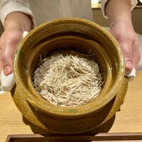 眞善美 - 松茸　金華ハム　干貝柱の土鍋ご飯