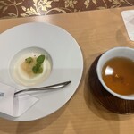 わたり温泉 鳥の海 - パンナコッタ桃コンポート添え 胡麻ソース