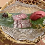 わたり温泉 鳥の海 - お造り3種盛り  まぐろ、スズキ、鯛