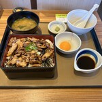 やよい軒 - 料理写真:地鶏まぶし定食