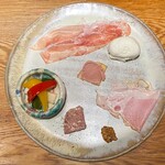 ホルモン焼 婁熊東京 - 