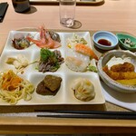 亀の井ホテル - 料理写真: