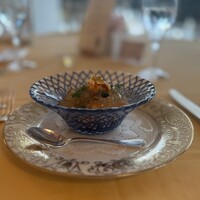 クイーン・アリス 横浜店 - 前莱 贅沢サラダ生ウニと共に