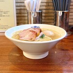 自家製麺 公園前 - 塩らーめん味玉入り、麺大盛