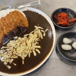 カレースタジオ　宮の前 - 料理写真:チーズカツカレー 福神漬 らっきょう