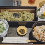 伊藤久右衛門 - 抹茶そばセット   ↑お茶の佃煮付き
