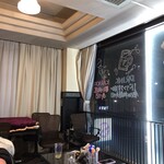 カラオケ・ダーツバー　みんなのひみつきち - 