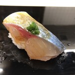 松寿司 - 本日のスペシャル｡生サバ｡脂ノリノリ身はゴリゴリ｡味はうまうま