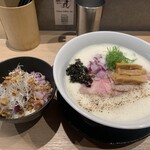 博多鶏soba 建 - 