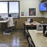 香楽 - テーブル席