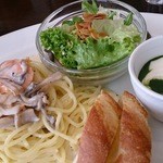 コクテル堂 - サーモンのクリームパスタ