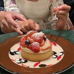 マルニ フラワー カフェ - 