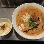 麺屋 愛心 町屋店 - 