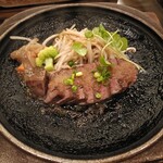 志喜亭 - ロースステーキ　大根おろしソース　ほんのり脂がのってヒレステーキ寄りも好きかも