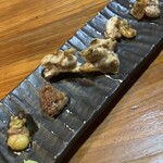 小林 地鶏の里 - 希少部位が並ぶ　量より質と種類