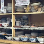 埼玉屋食堂 - お惣菜の棚
