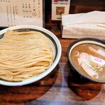 らーめん志高 - 豚骨100%つけ麺