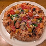 ピッツェリア ダ チーボ - オルトラーナ（野菜とモッツァレラチーズのピッツァ）ヘルシー