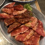 ホルモン肉問屋 小川商店 - 